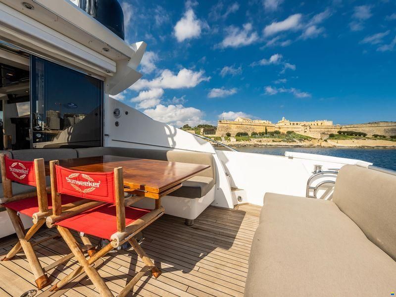 Sunseeker Predator 74