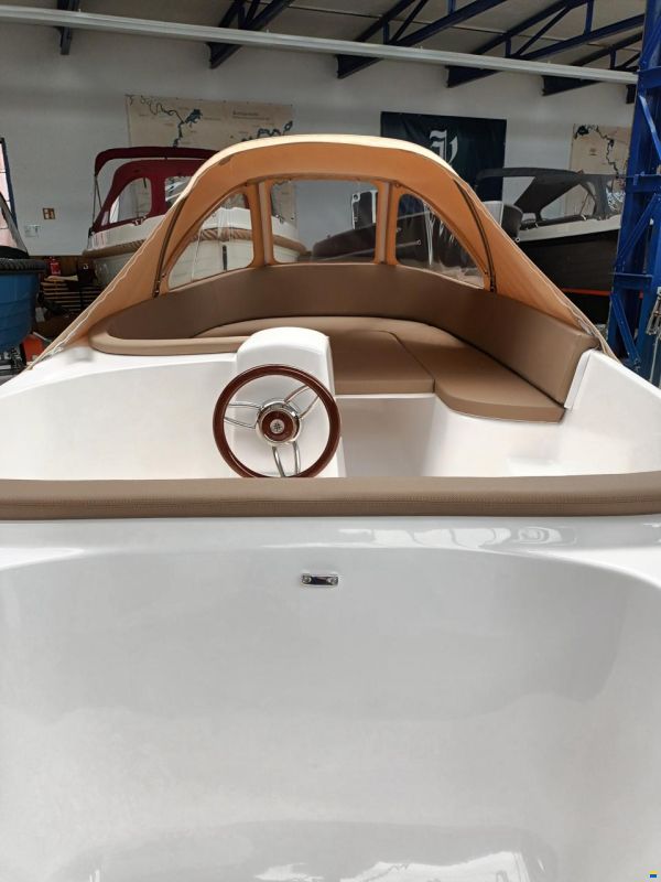 Phantom Yachts 535 Classic Sloep