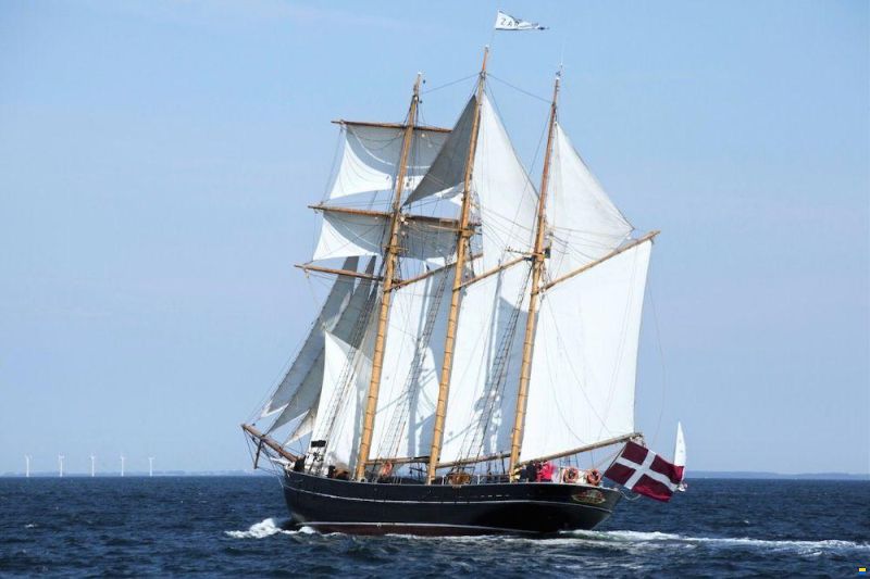 Topsejls schooner 3 masted