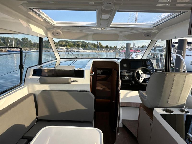 Beneteau Antares 11