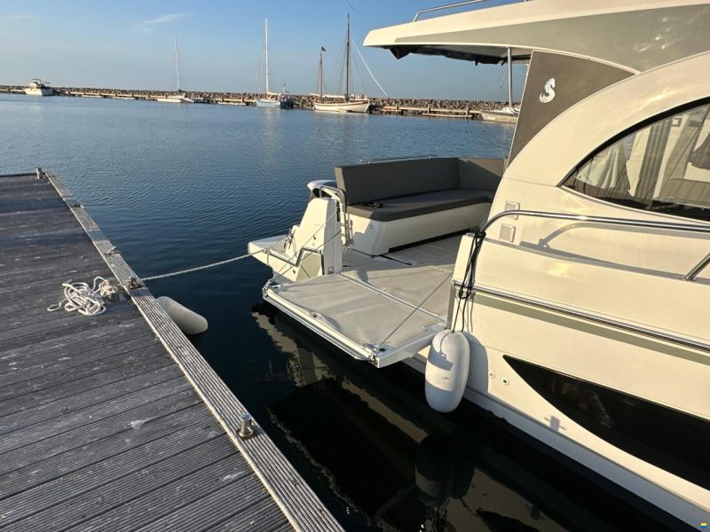 Beneteau Antares 11