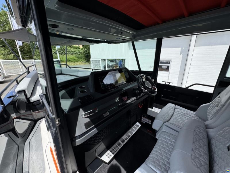 Brabus Shadow 500 Cabin