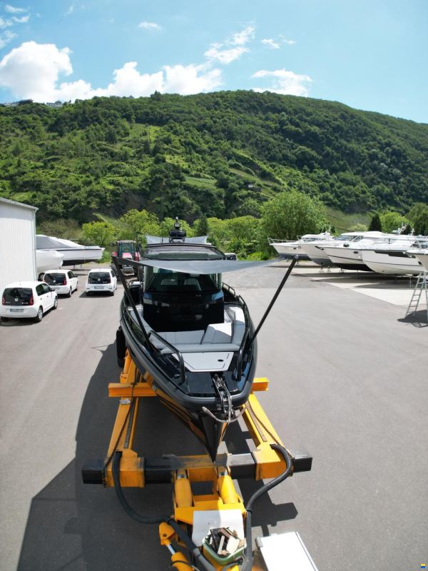 Brabus Shadow 500 Cabin
