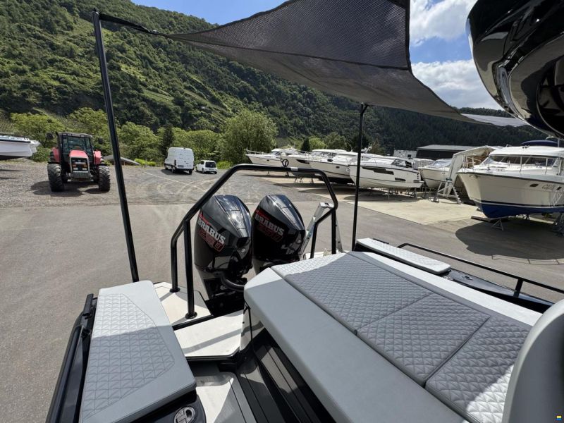 Brabus Shadow 500 Cabin