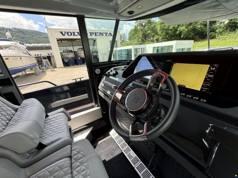 Brabus Shadow 500 Cabin