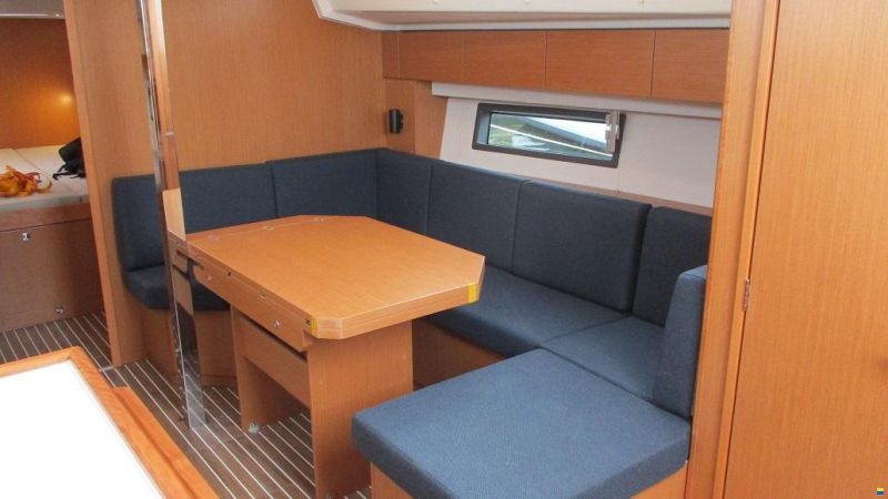 Bavaria C42