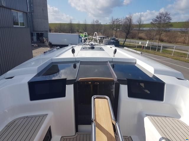 Hanse 388