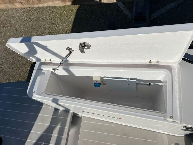 Axopar 28 T-Top