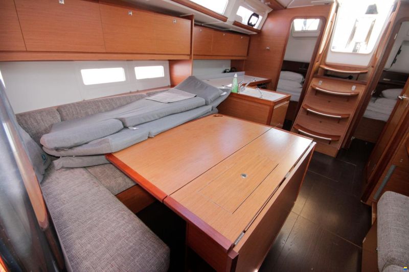 Dufour 390 Grand Large