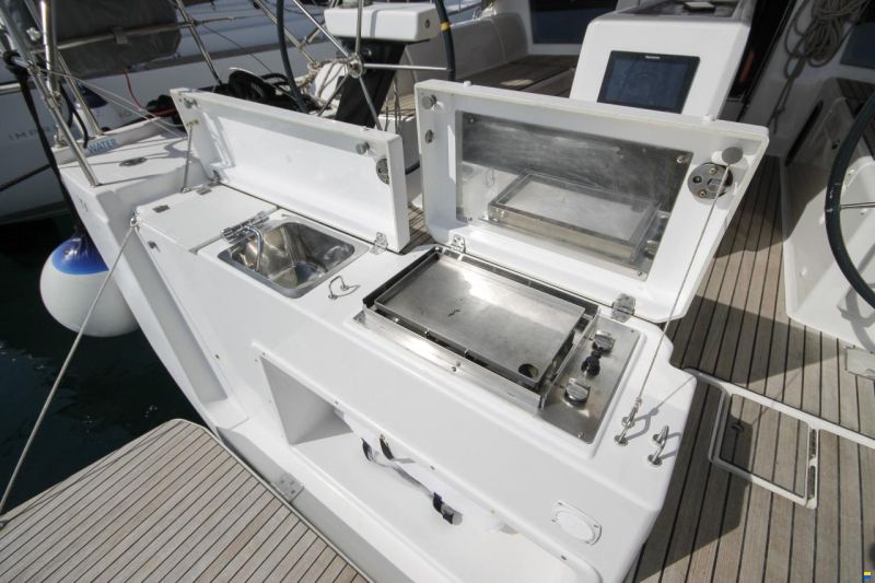 Dufour 390 Grand Large