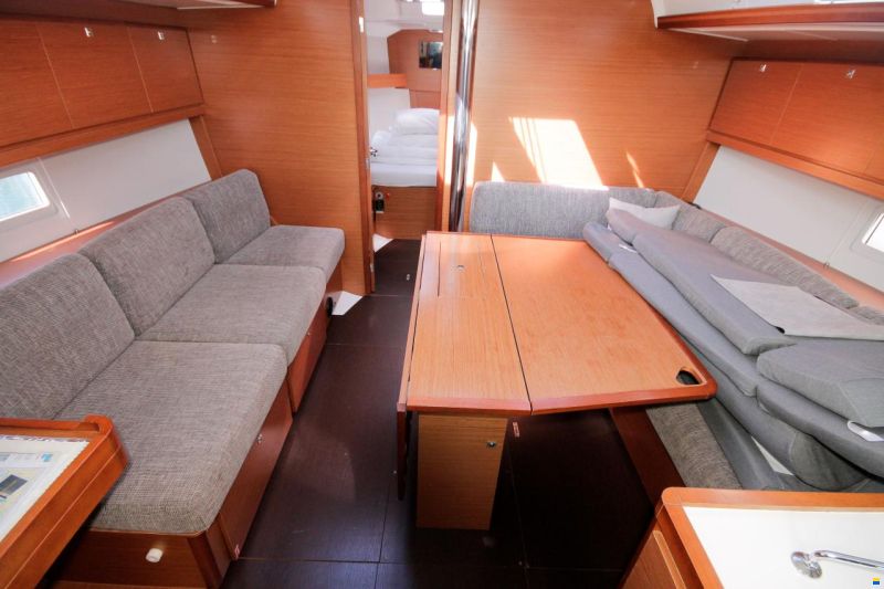 Dufour 390 Grand Large