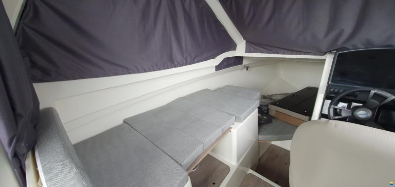 Quicksilver Activ 675 Weekend