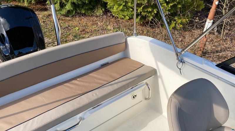 Quicksilver Activ 555 Bowrider