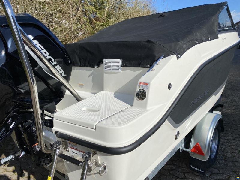 Quicksilver Activ 555 Bowrider