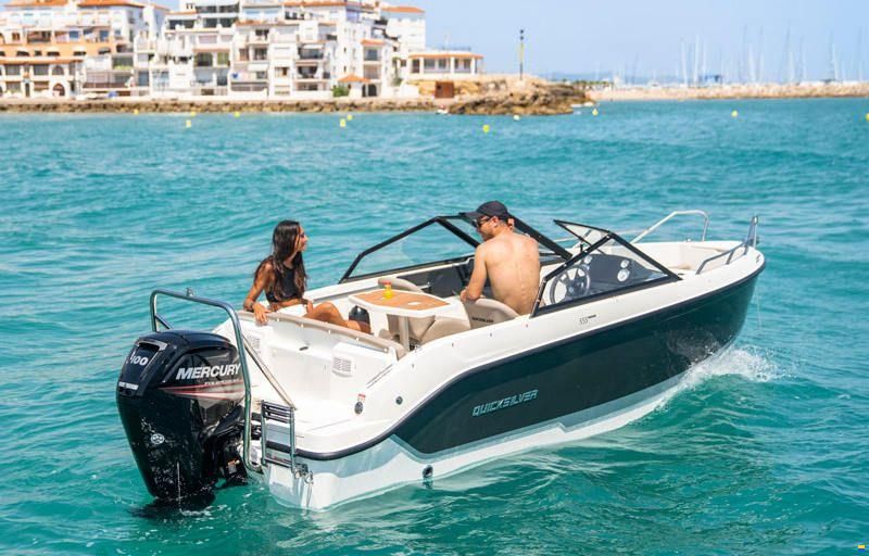 Quicksilver Activ 555 Bowrider