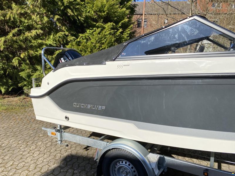 Quicksilver Activ 555 Bowrider