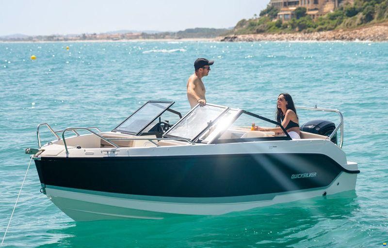 Quicksilver Activ 555 Bowrider