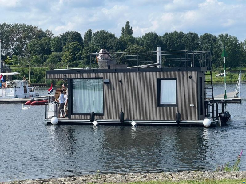 LakeLife family/rental Houseboat