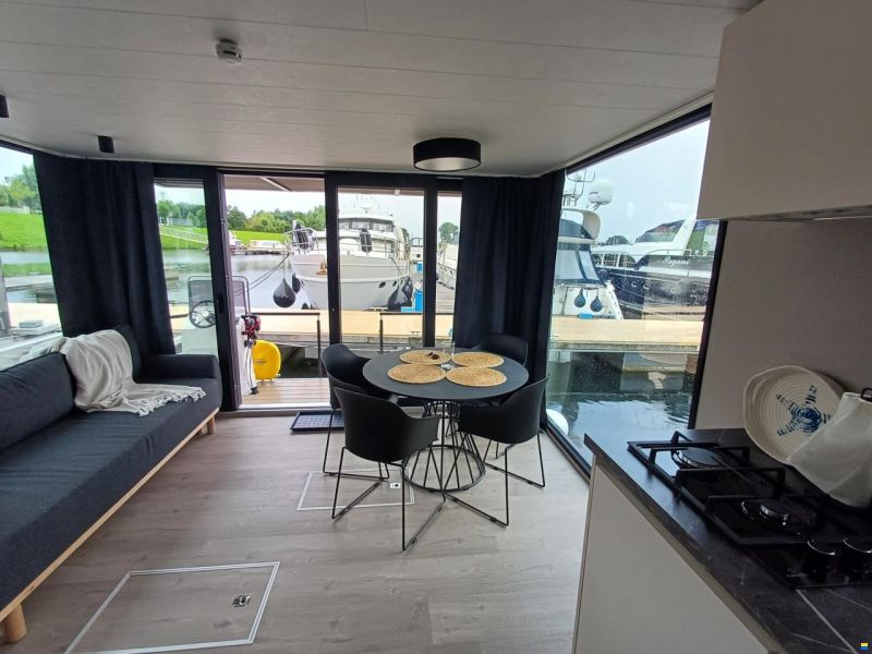 LakeLife family/rental Houseboat