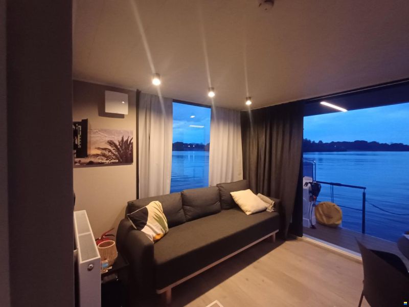 LakeLife family/rental Houseboat