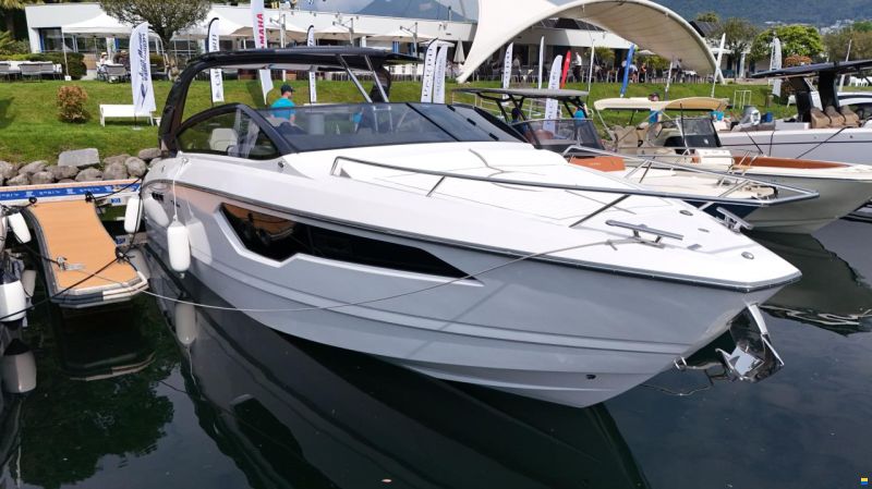 Airon Marine AmX 35 Sport Top