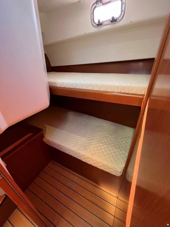Beneteau Antares 30