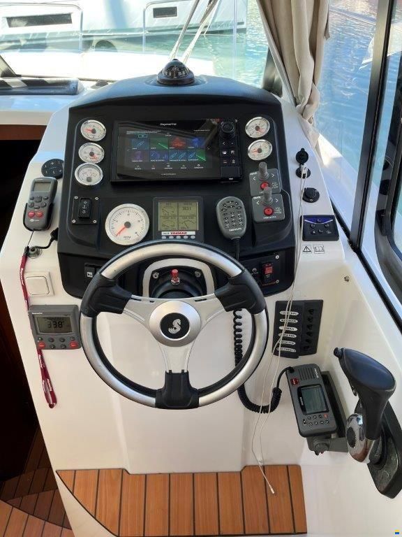 Beneteau Antares 30