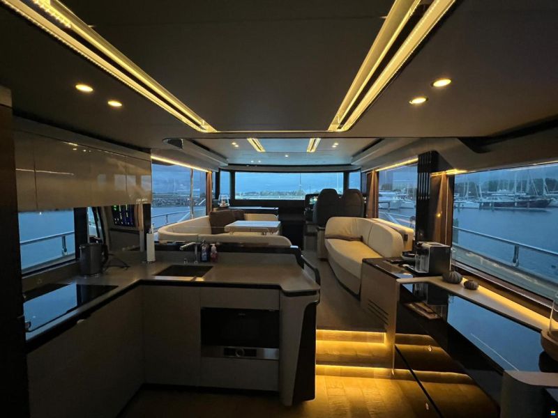 Absolute Navetta 52