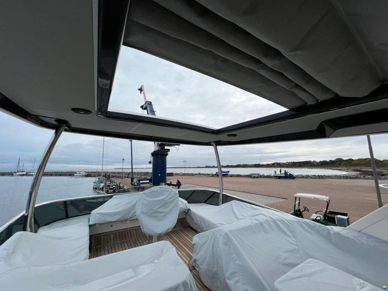 Absolute Navetta 52