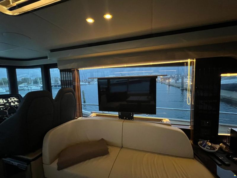 Absolute Navetta 52