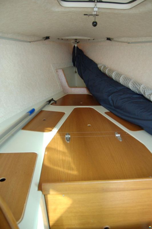 O.L.-Boats International 806