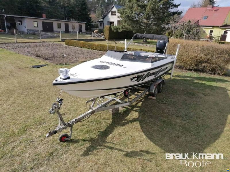 Manta Racing Boats Offshore Boot Manta