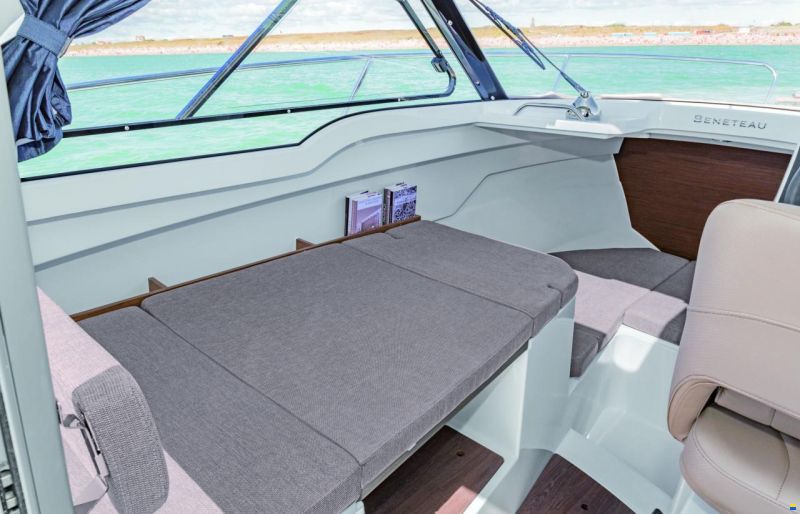 Beneteau Antares 7 OB