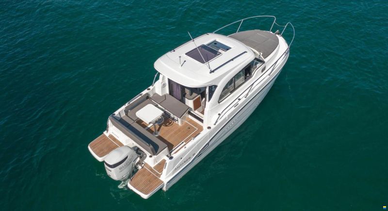 Beneteau Antares 8 OB v2