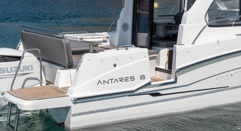 Beneteau Antares 8 OB v2