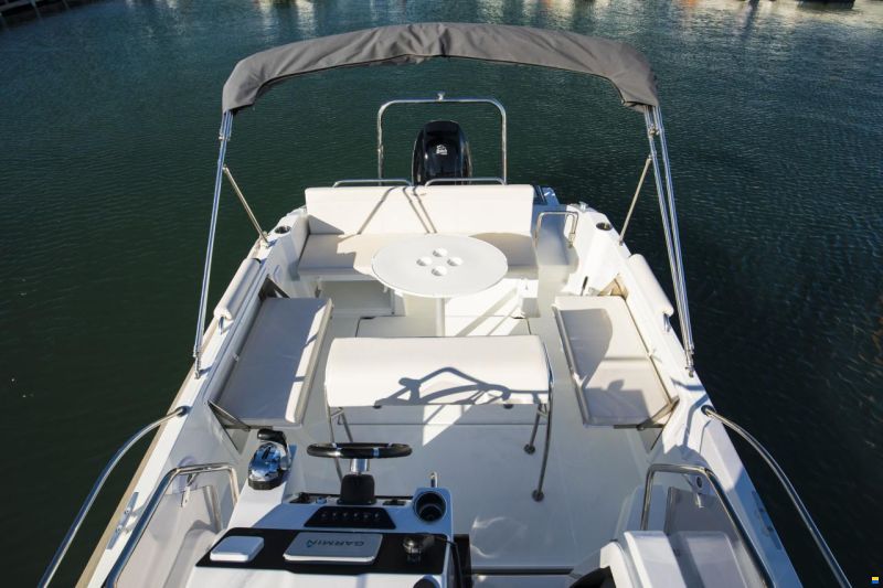 Beneteau Flyer 7 SUNdeck