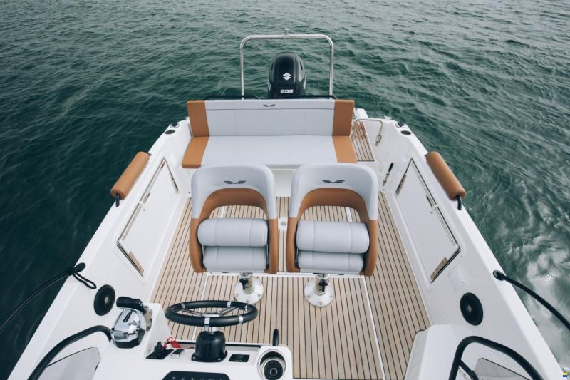 Beneteau Flyer 7 SUNdeck