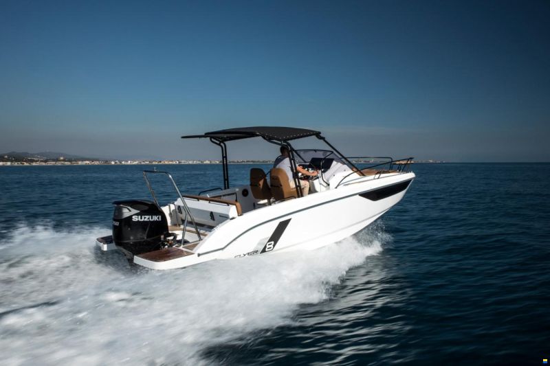 Bénéteau Flyer 8 SUNdeck v2