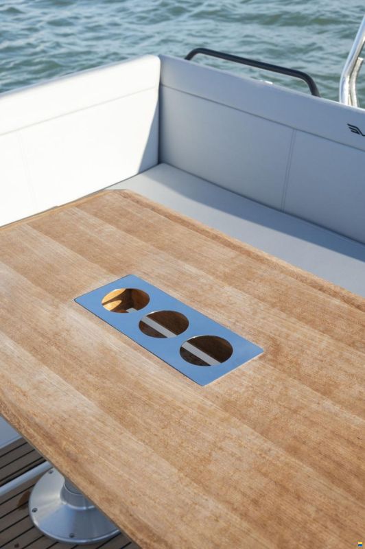 Beneteau Flyer 9 SUNdeck