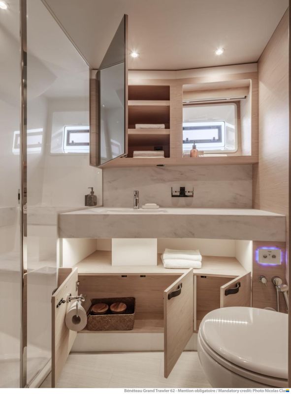 Beneteau Grand Trawler 62