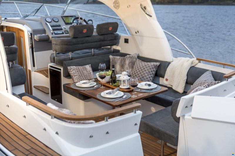 Marex 310 Sun Cruiser