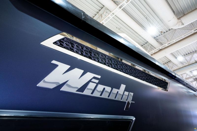 Windy SR 44 Blackhawk