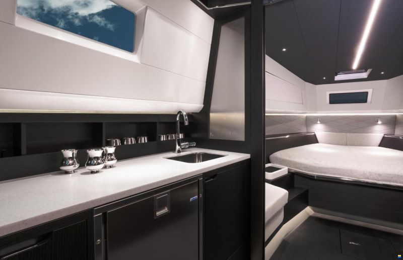 Windy SR 44 Blackhawk