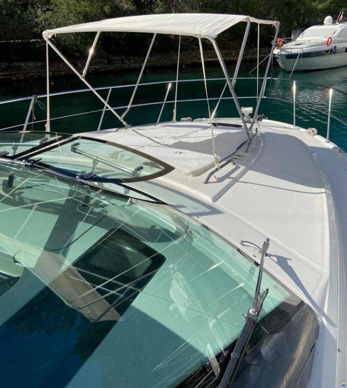 Sea Ray Sundancer 475