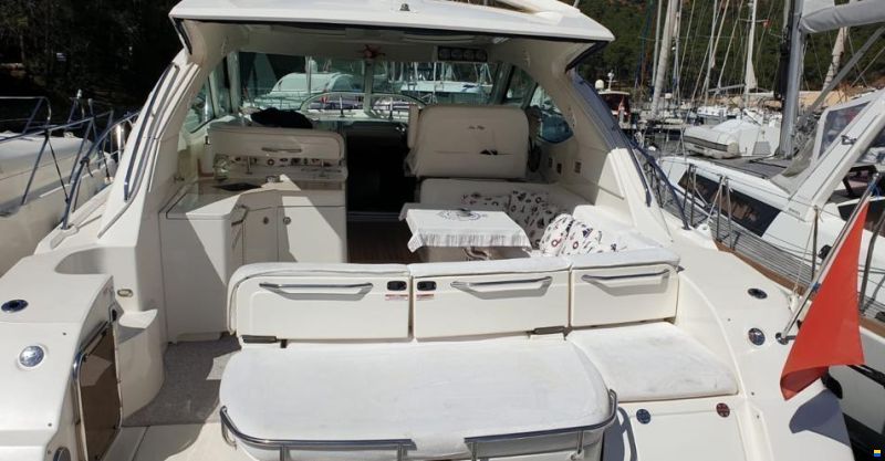 Sea Ray Sundancer 475