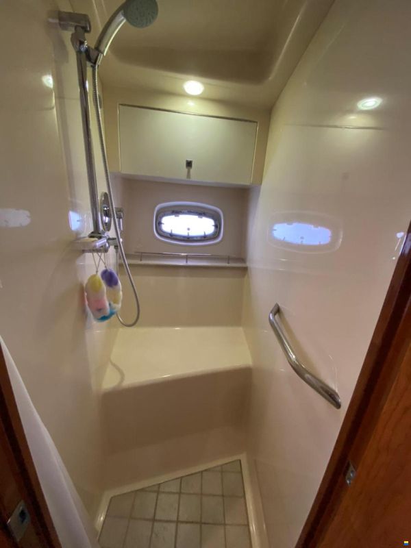 Sea Ray Sundancer 475