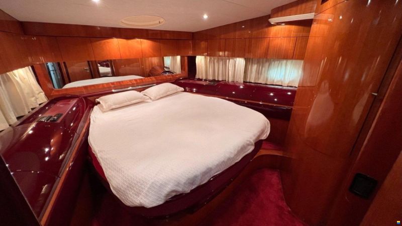 Admiral Boats 62 FLY - MODEL 2001