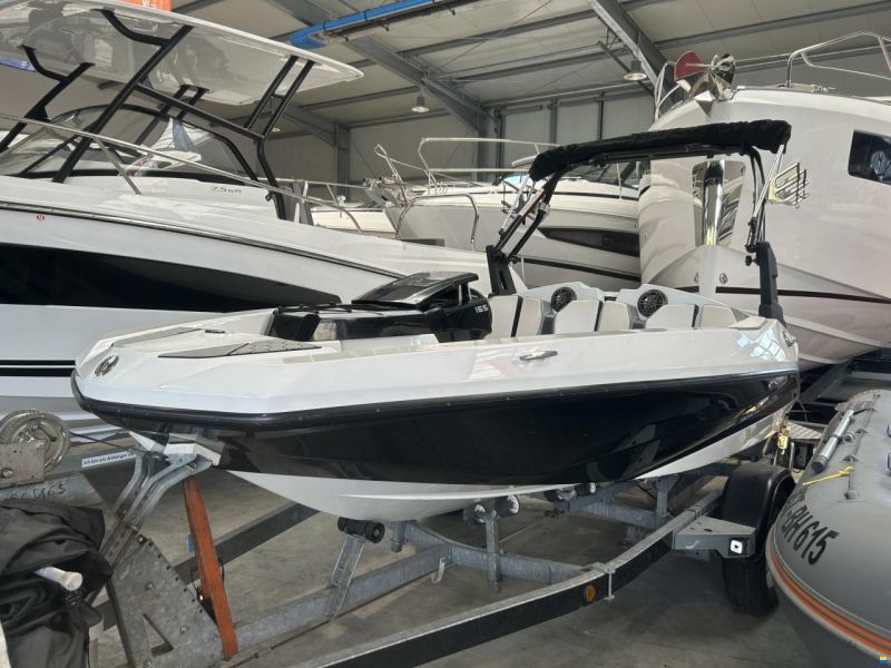 Scarab 165 G