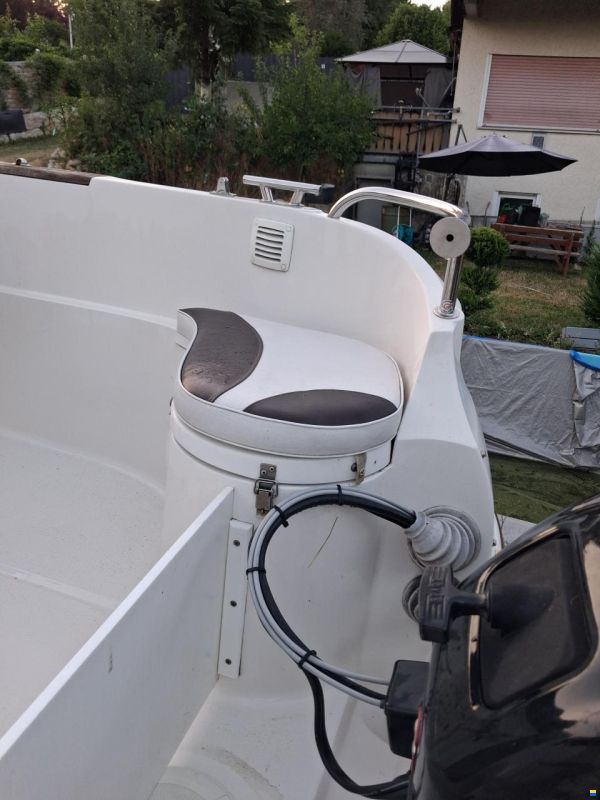 Quicksilver 460 Cabin