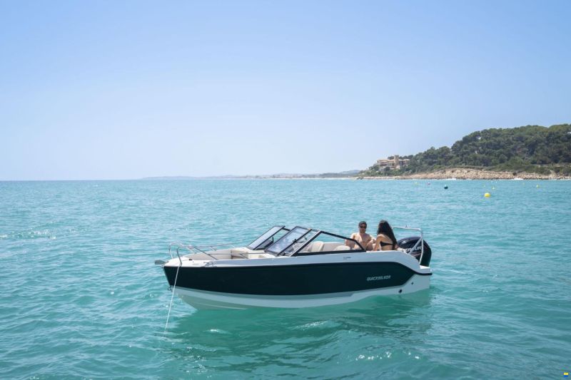 Quicksilver Activ 555 Bowrider